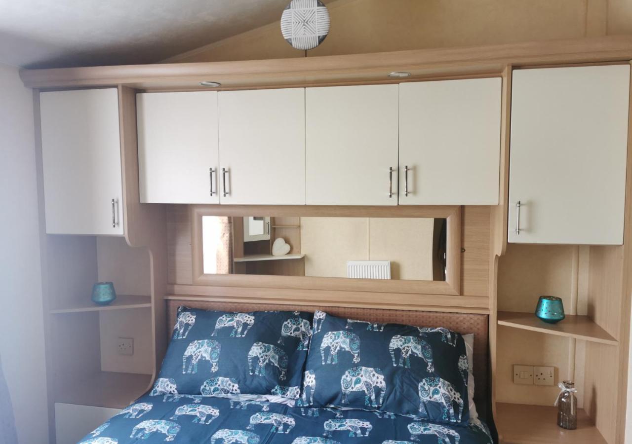 Tranquil 6 Berth Luxury Holiday Home Chichester Exterior foto