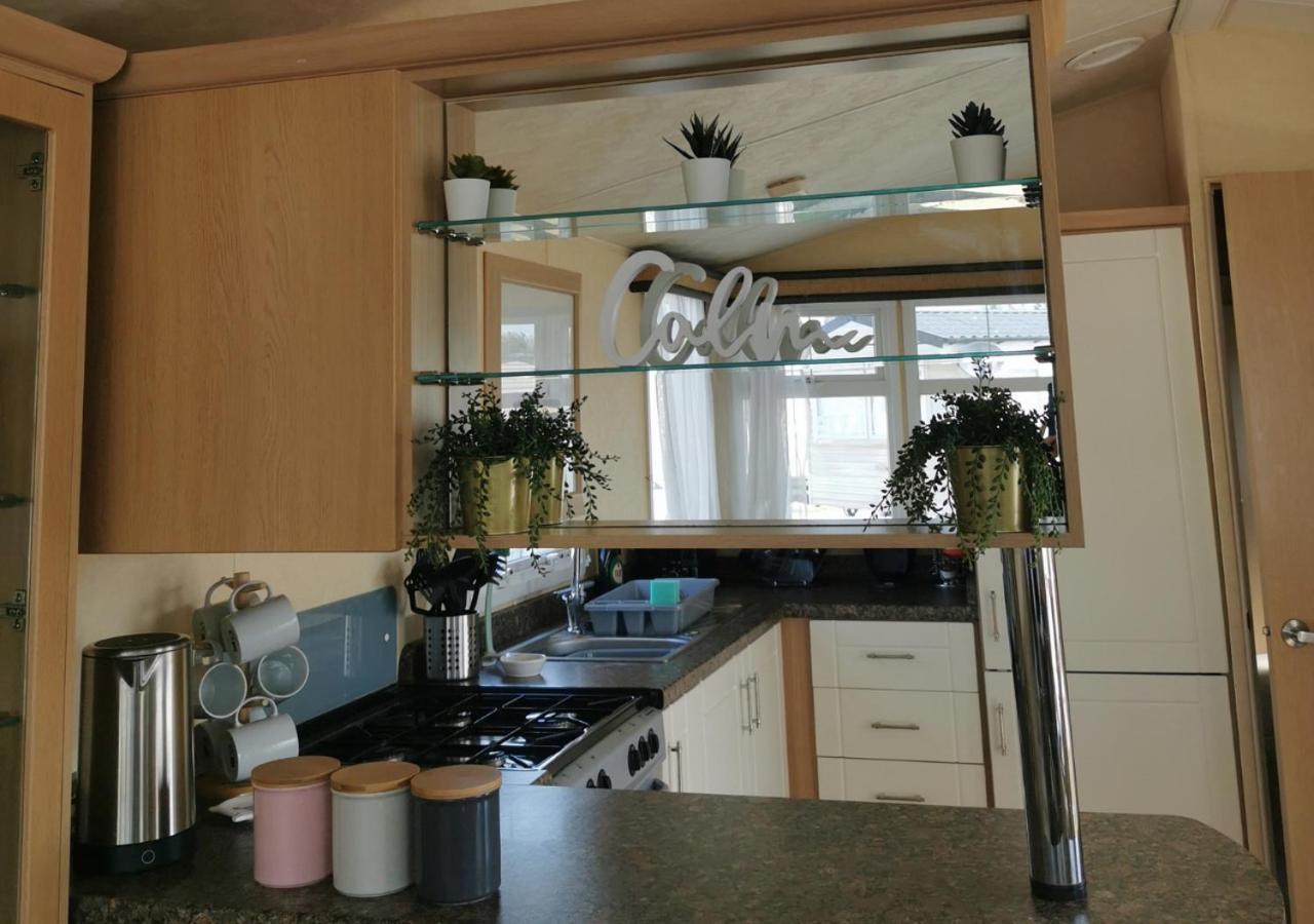 Tranquil 6 Berth Luxury Holiday Home Chichester Exterior foto