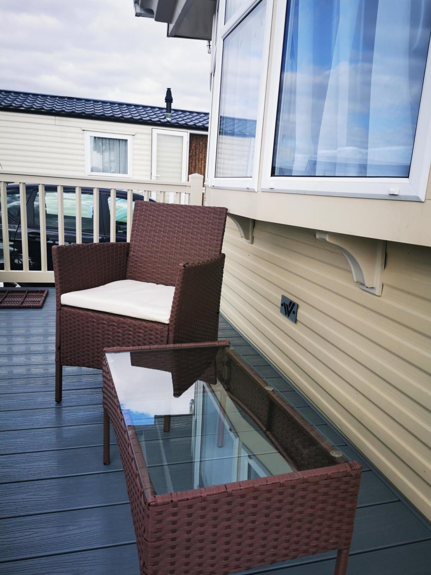 Tranquil 6 Berth Luxury Holiday Home Chichester Exterior foto